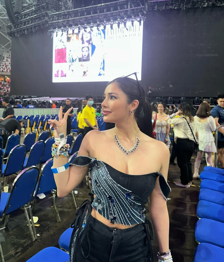 Jane De Leon in hot51 