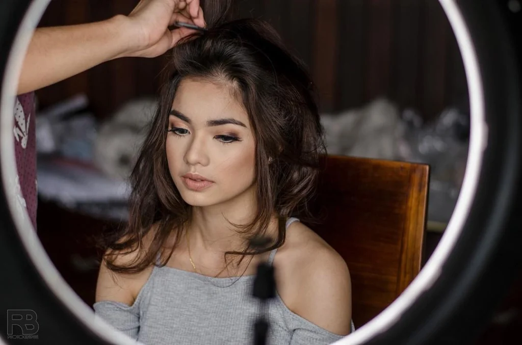 Jane De Leon in hot51