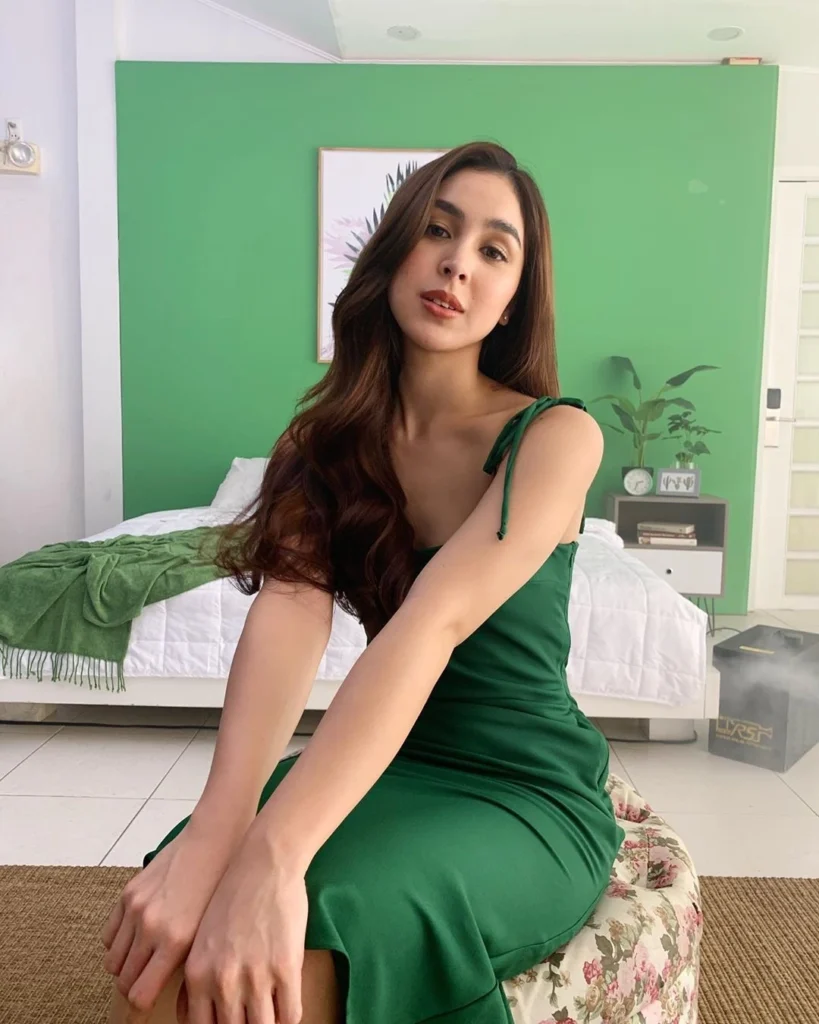 Julia Barretto in hot51