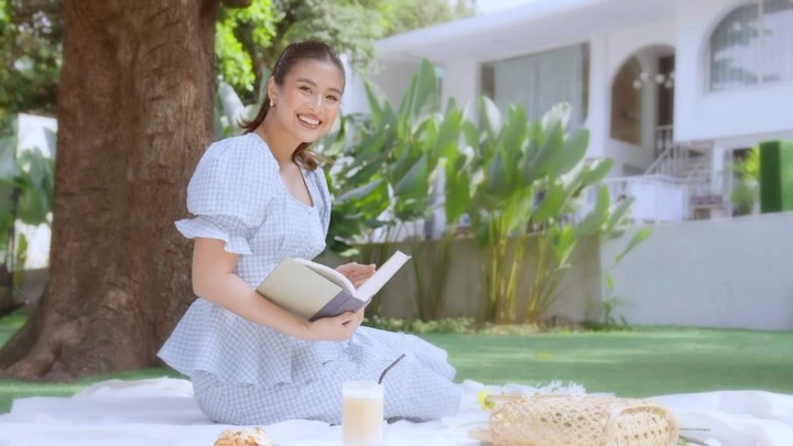 Gabbi Garcia in hot51