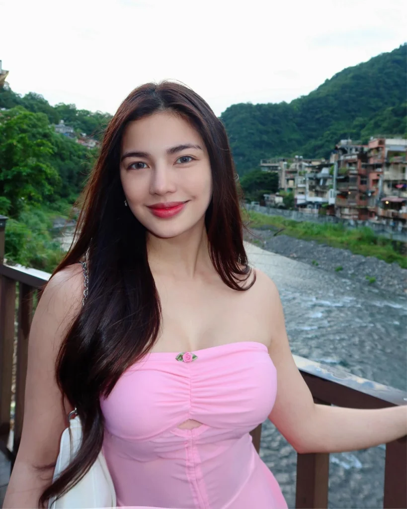 Jane De Leon in hot51