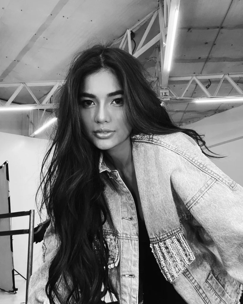 Jane De Leon in hot51