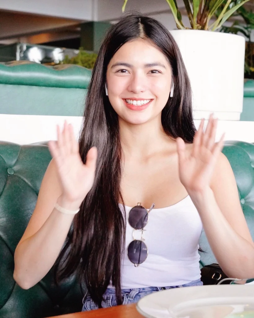 Jane De Leon in hot51