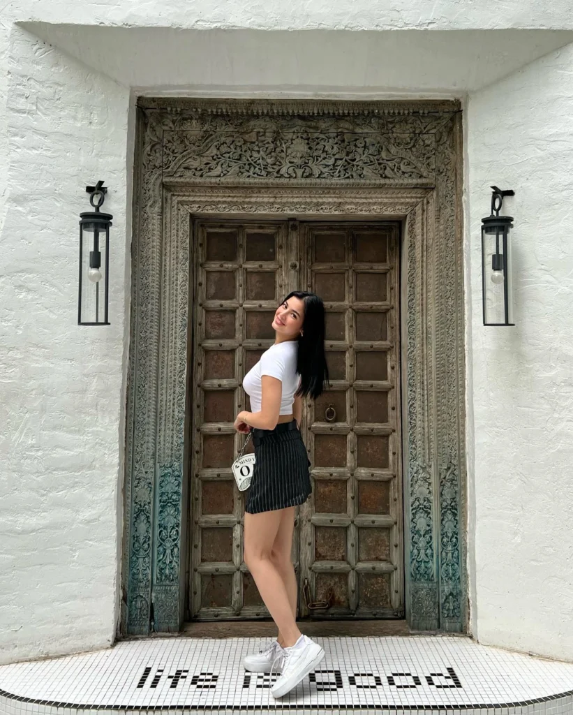 Jane De Leon in hot51