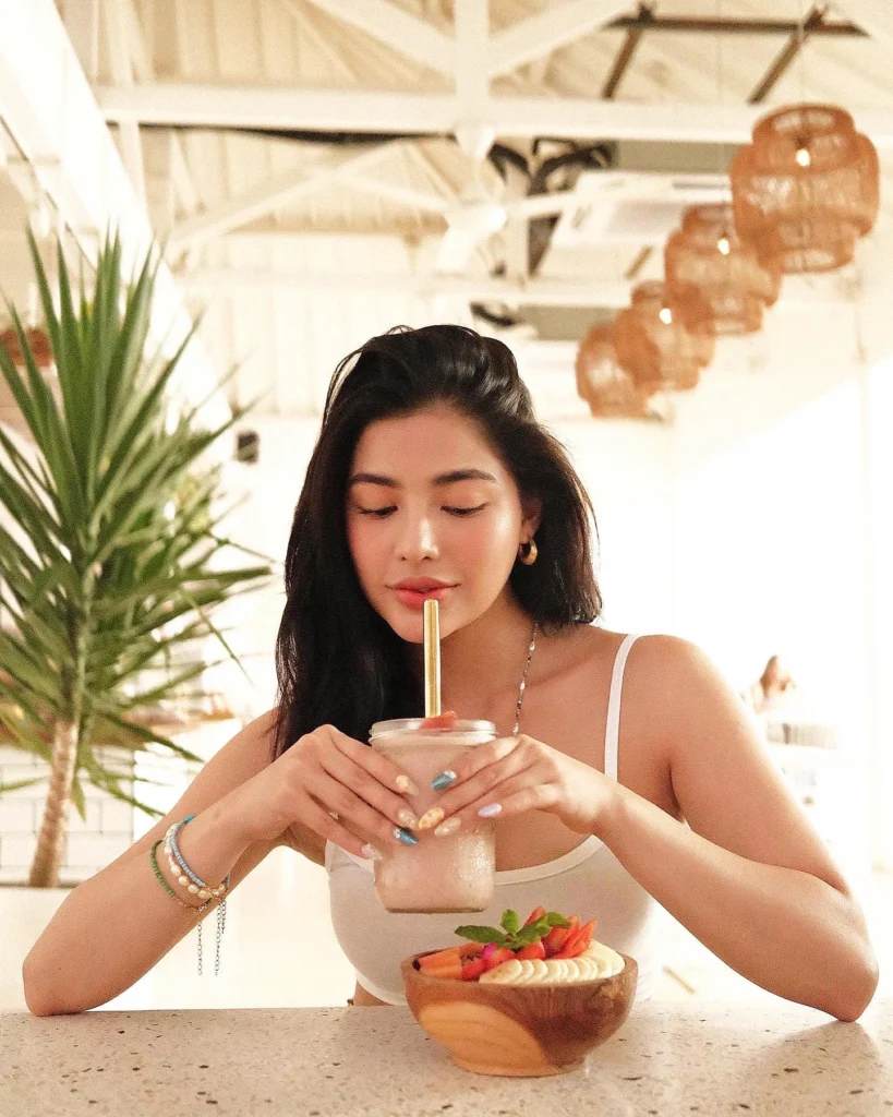 Jane De Leon in hot51