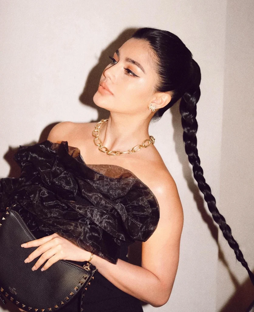 Jane De Leon in hot51