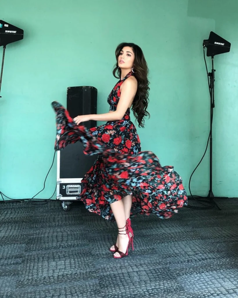 Jane De Leon in hot51 