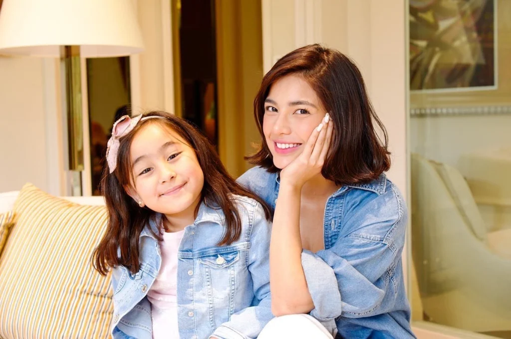 Jane De Leon in hot51