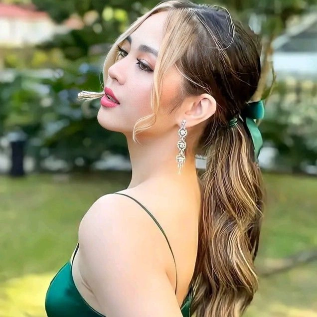 Janella Salvador in hot51 