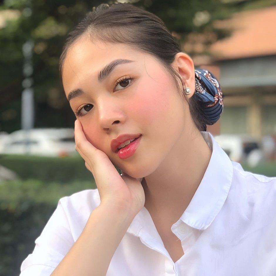 Janella Salvador in hot51 