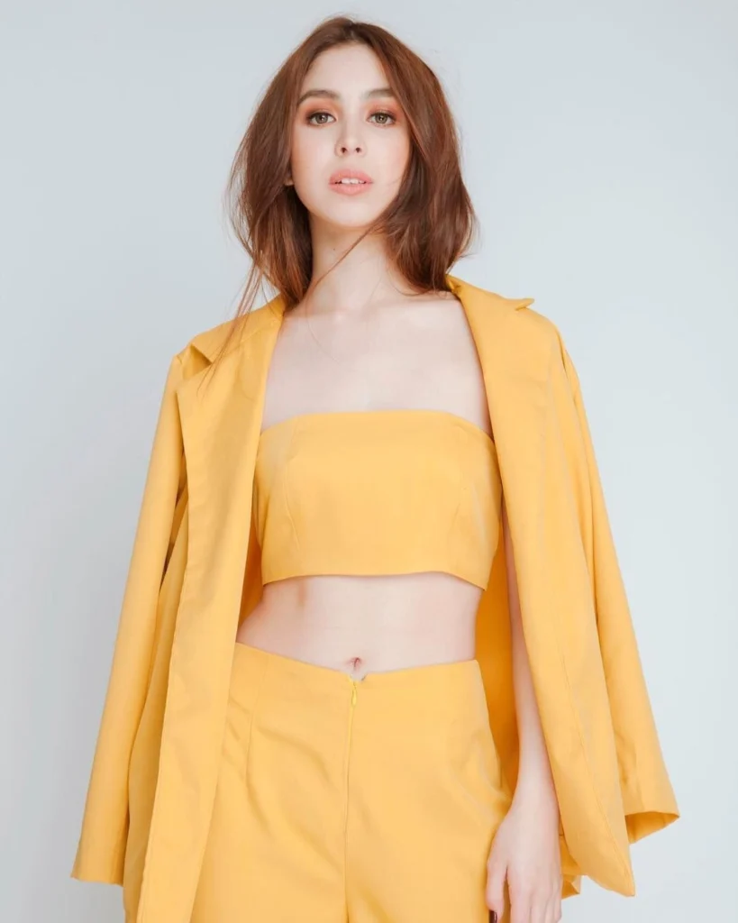 Julia Barretto in hot51