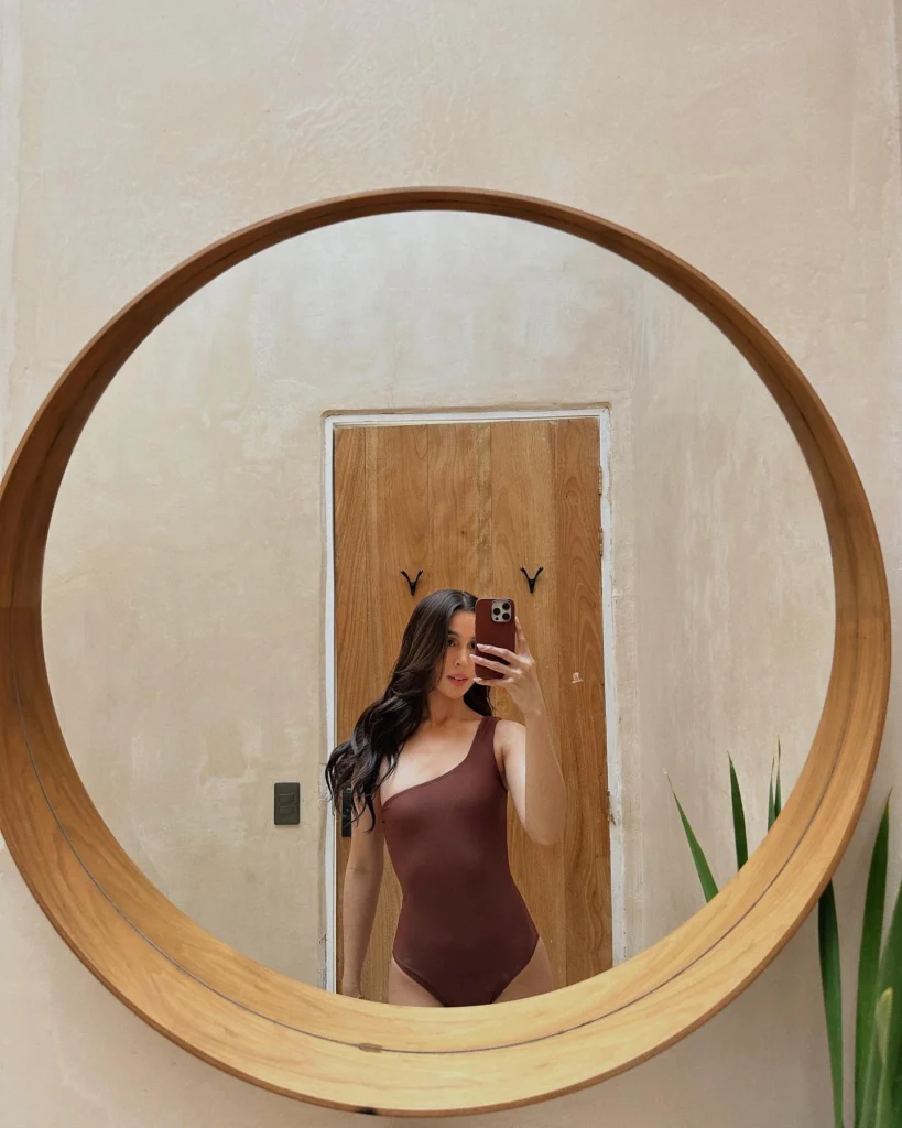 Julia Barretto in hot51 