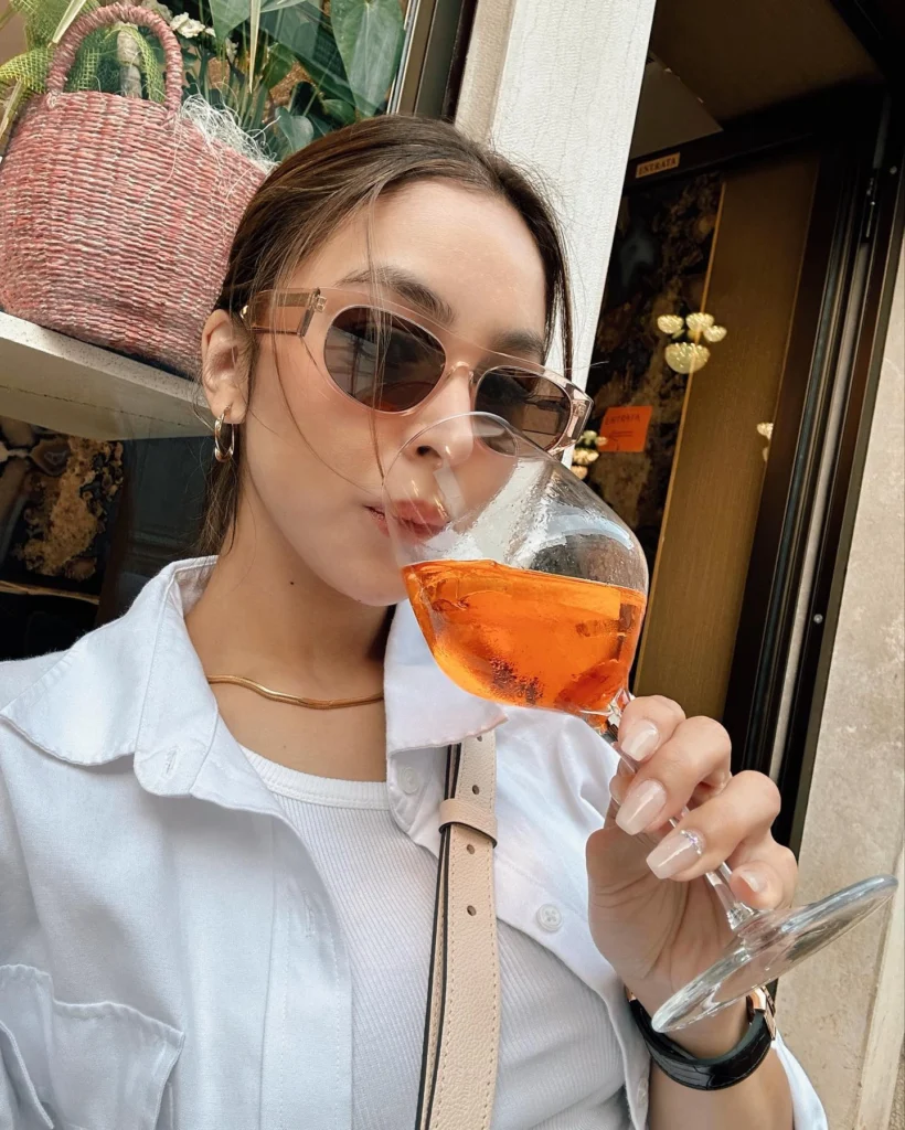 Julia Barretto in hot51 