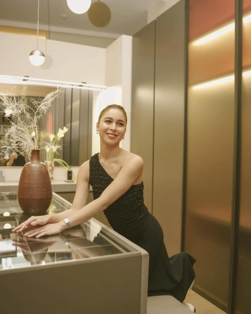 Julia Barretto in hot51