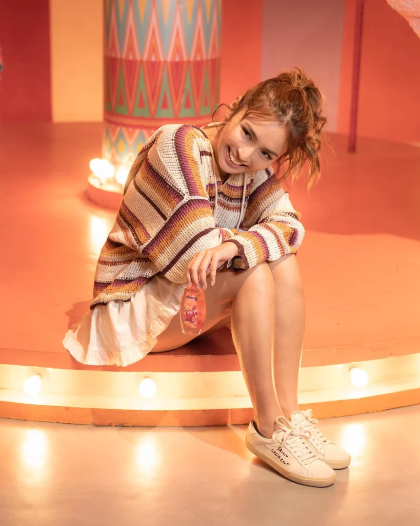 Kathryn Bernardo in hot51