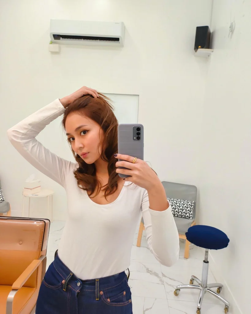 Kathryn Bernardo in hot51