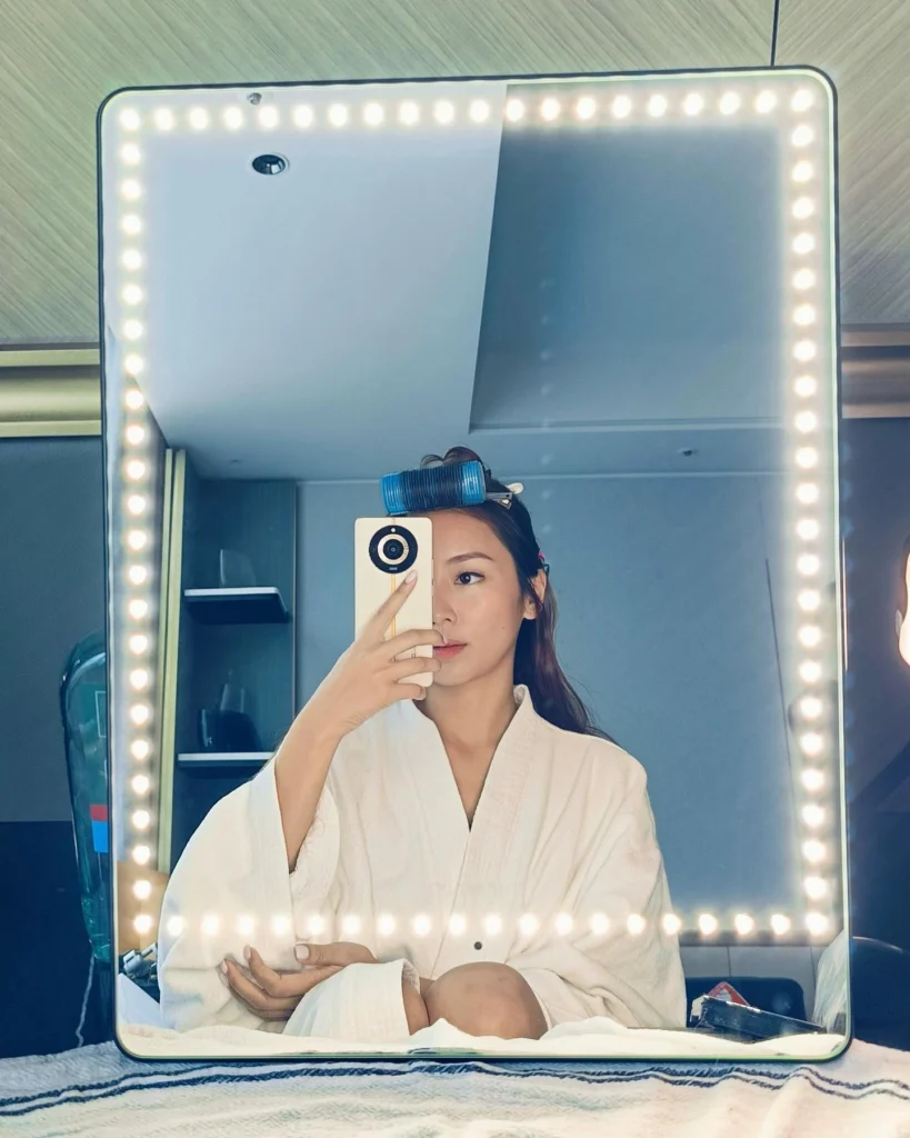Kathryn Bernardo in hot51 