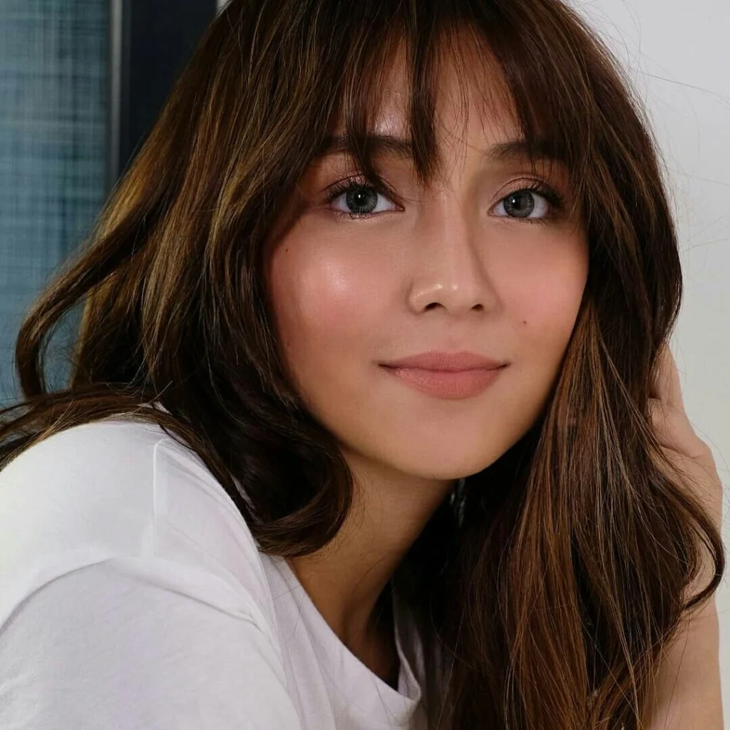 Kathryn Bernardo in hot51