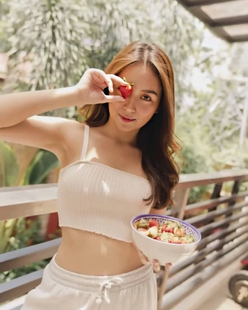 Kathryn Bernardo in hot51